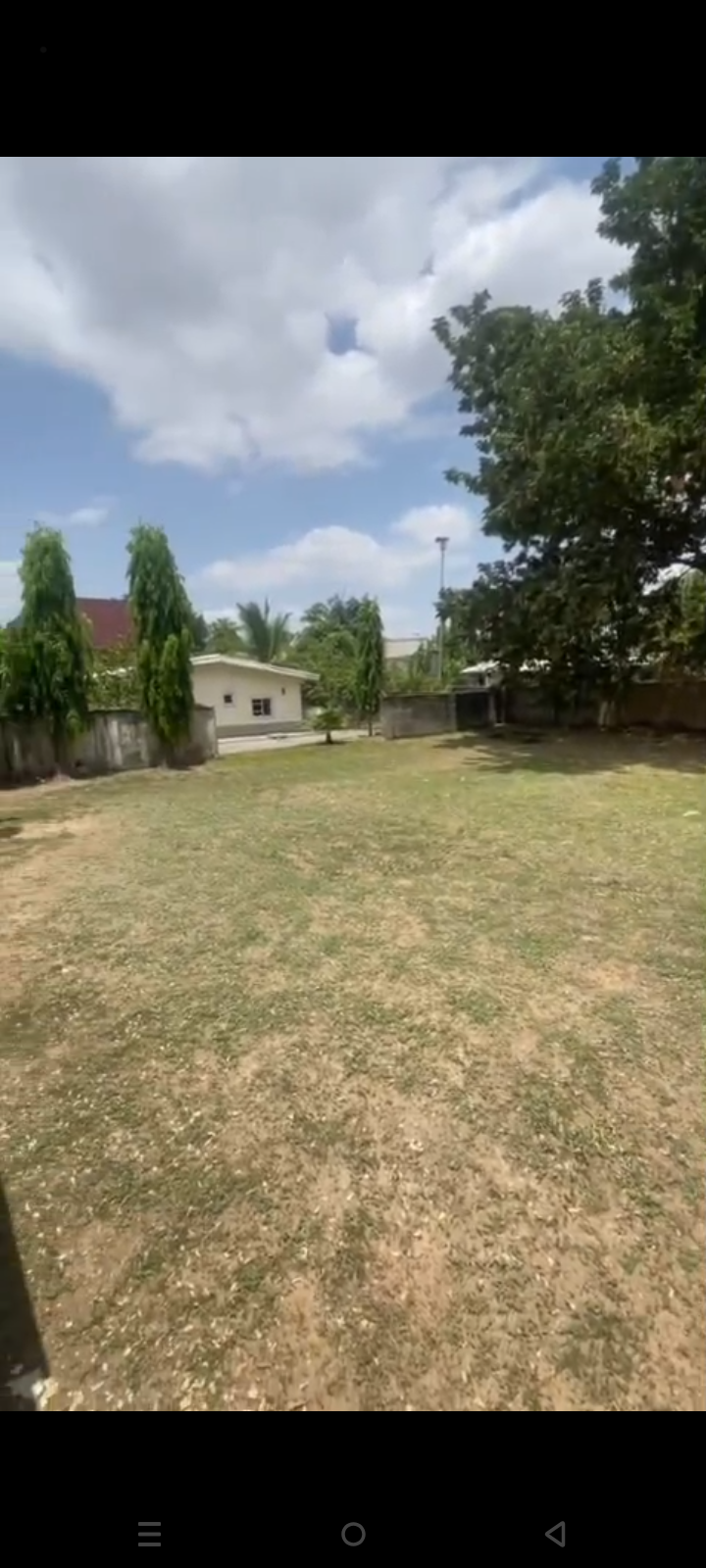 1,600sqm land at the heart of life camp by Ministers house!!!