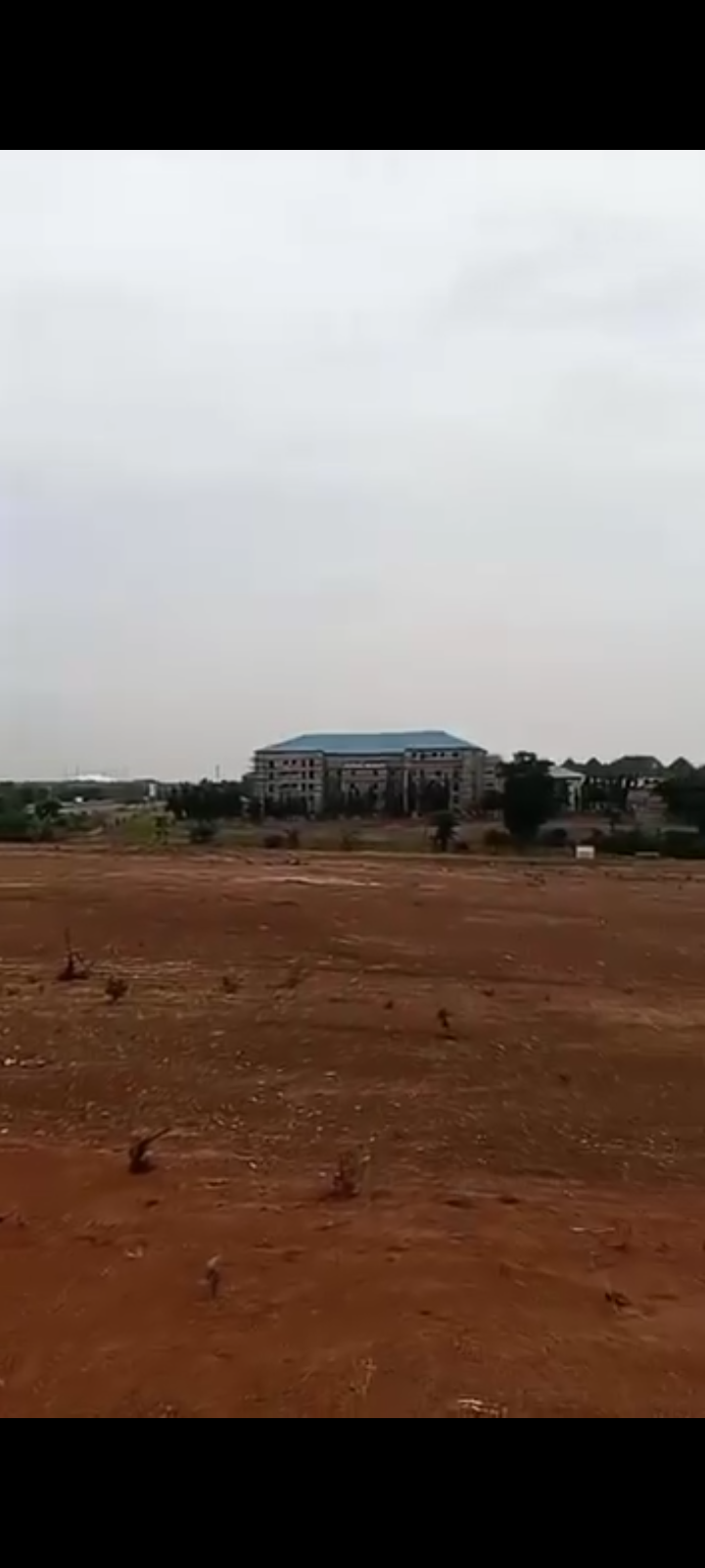 LAND SIZE: 3 HECTARES (30,000 sqm)