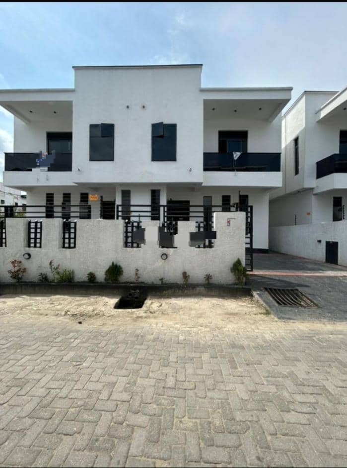 4 BEDROOM SEMI-DETACHED DUPLEX