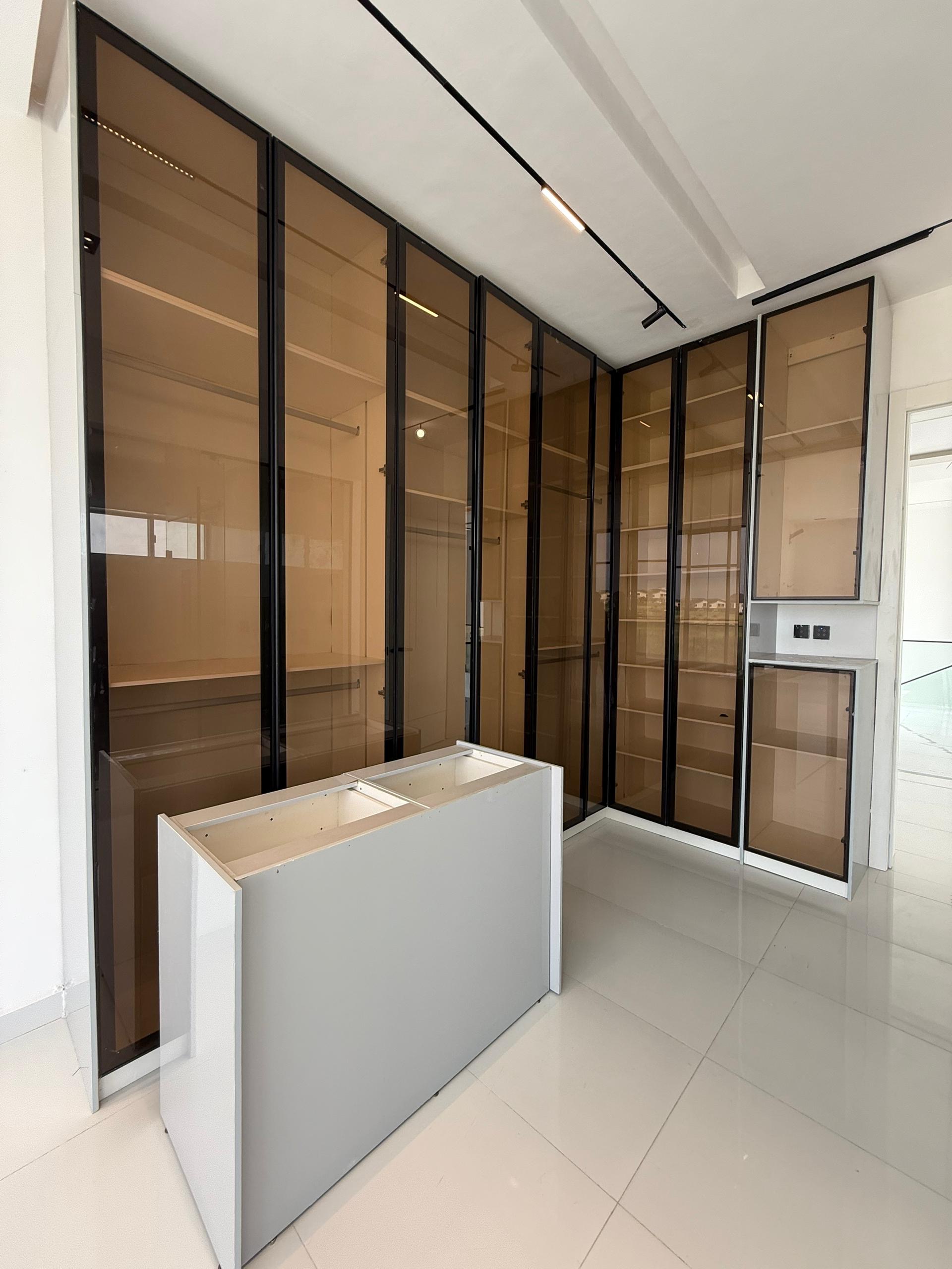 5 bedroom fully detached duplex & cinema