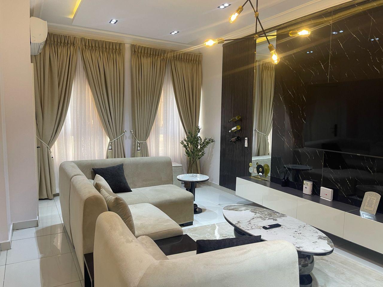 Luxurious 2-Bedroom Apartment
