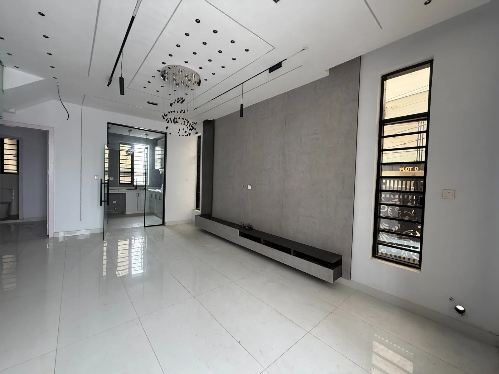 4 Bedroom Detached House for Sale at Ikota