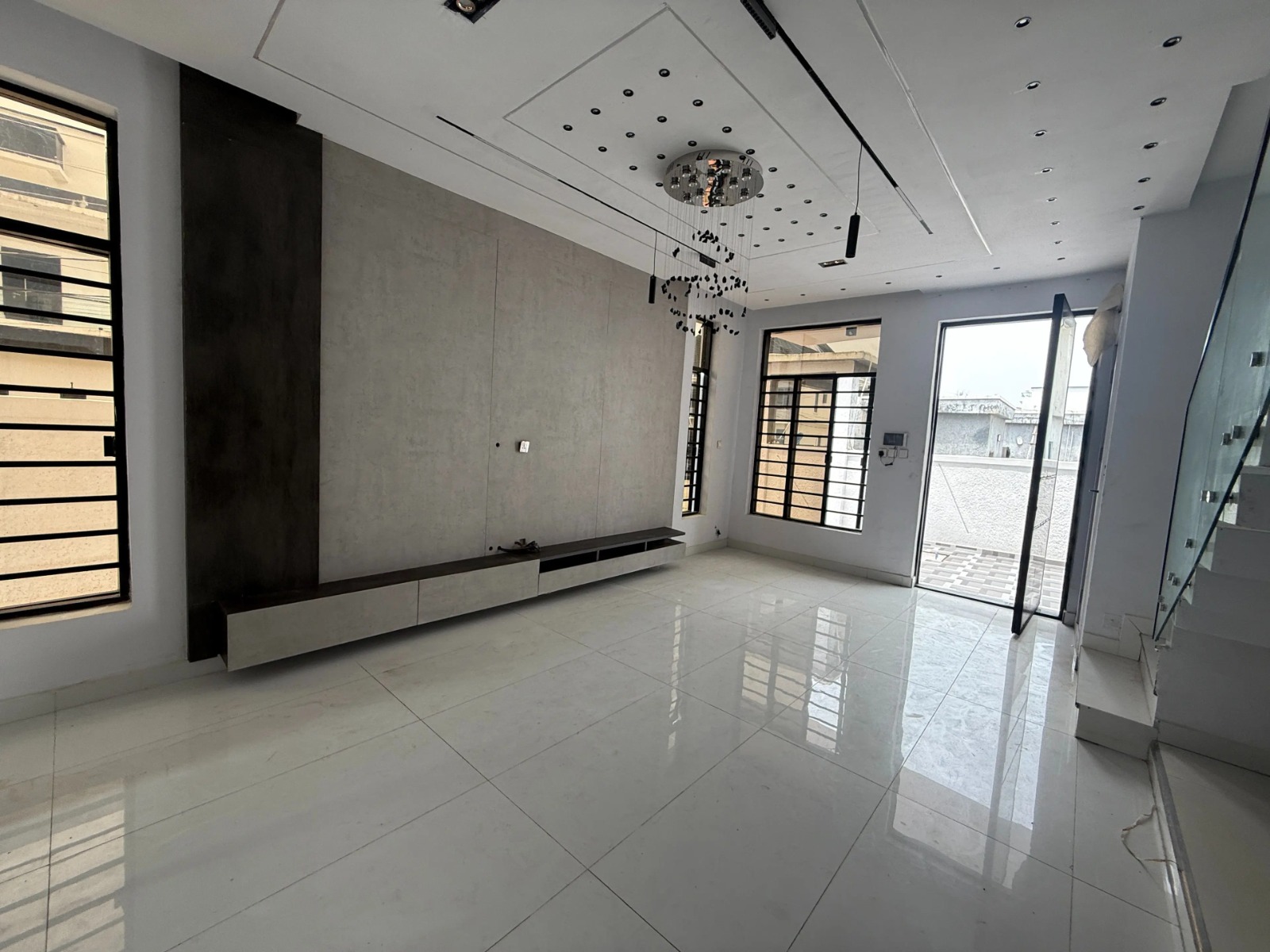 4 Bedroom Detached House for Sale at Ikota