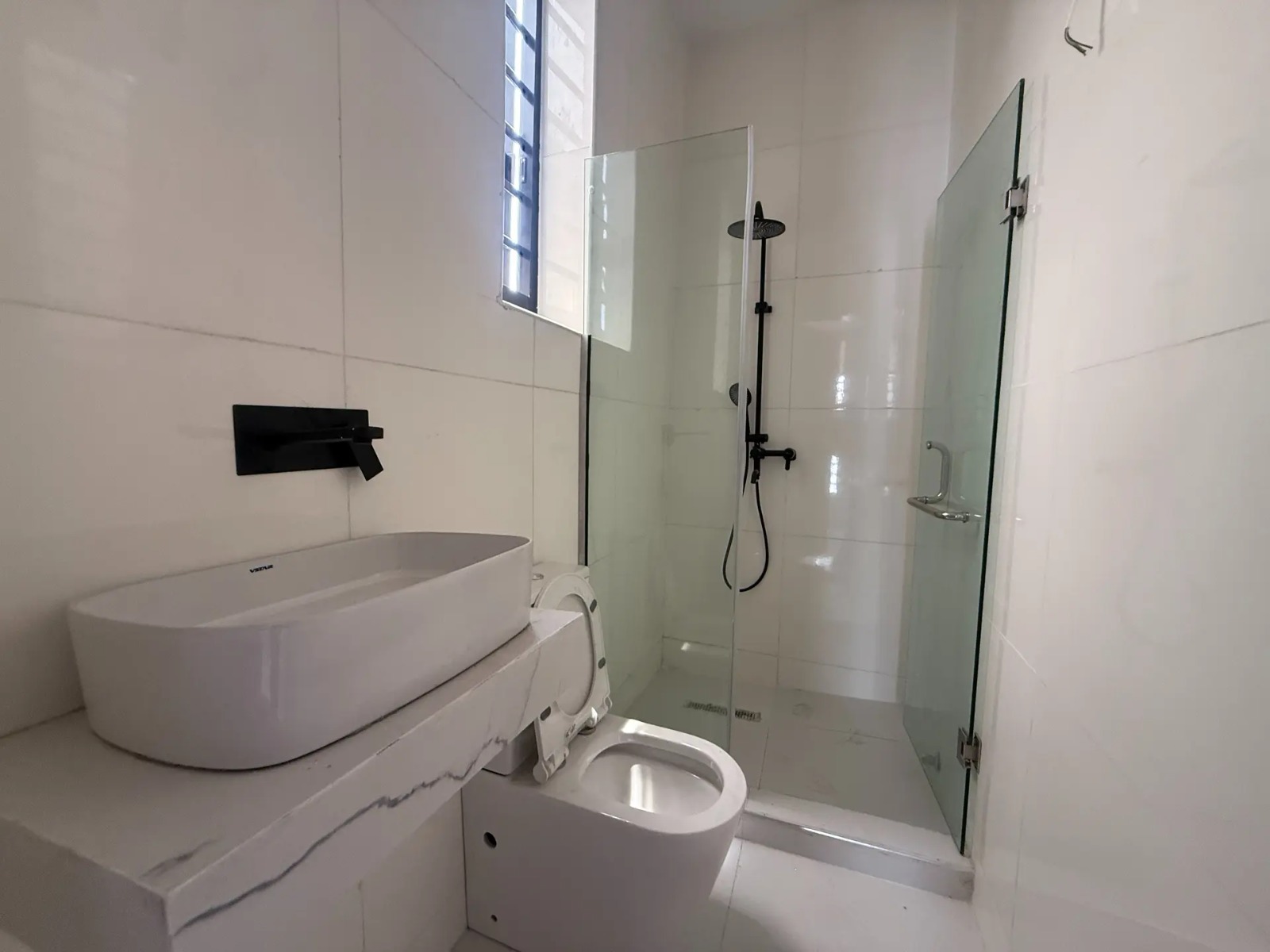 4 Bedroom Detached House for Sale at Ikota