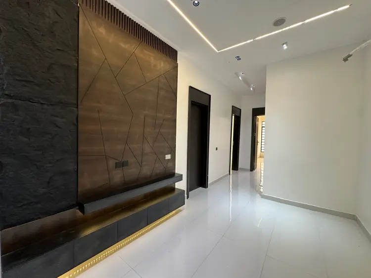 Super Luxury 5 Bedroom Fully Detached with BQ in Chevron
