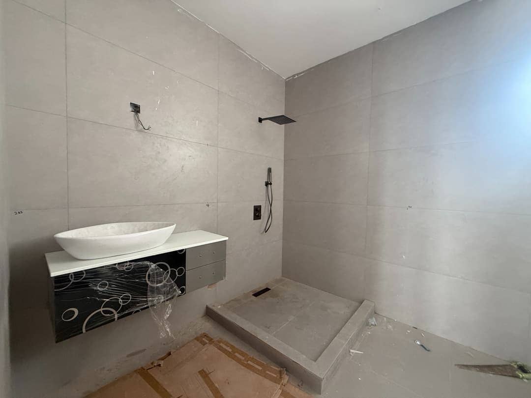 6 BEDROOM FULLY DETACHED DUPLEX FOR SALE — BANANA ISLAND, IKOYI