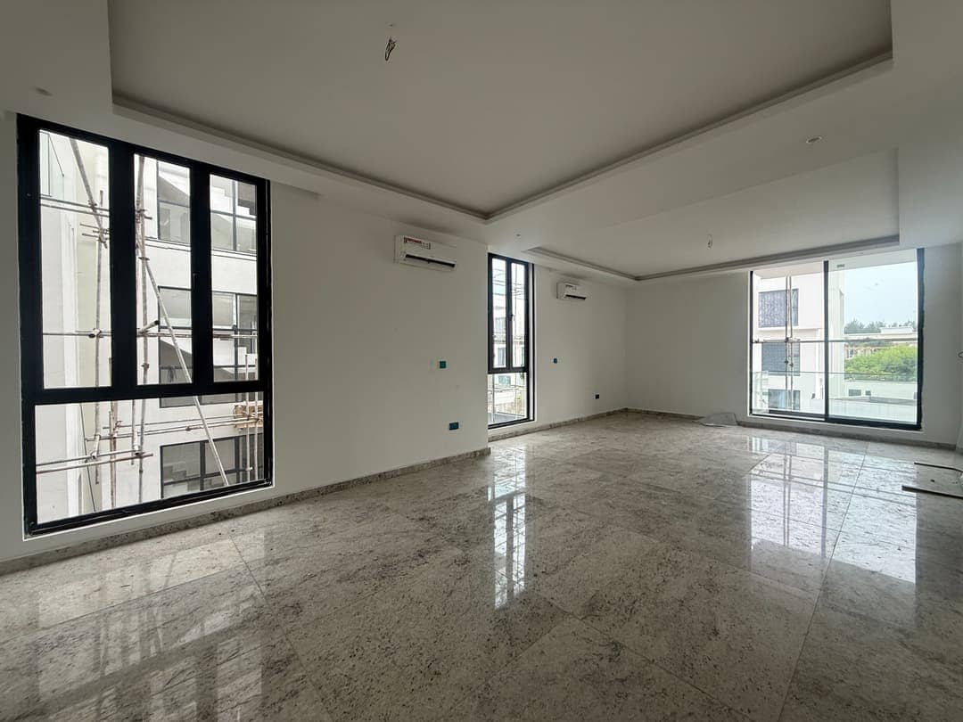 6 BEDROOM FULLY DETACHED DUPLEX FOR SALE — BANANA ISLAND, IKOYI