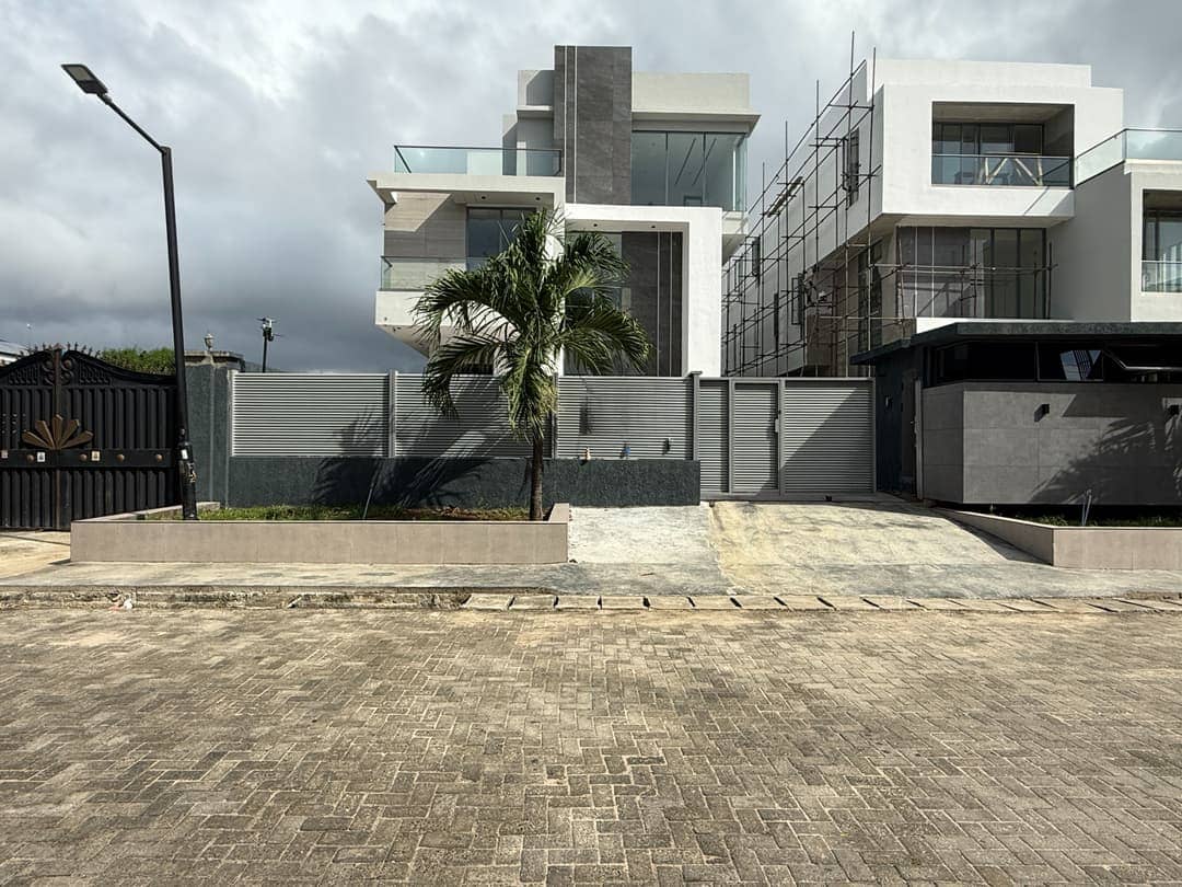 5 BEDROOM FULLY DETACHED DUPLEX FOR SALE — PARKVIEW ESTATE, IKOYI