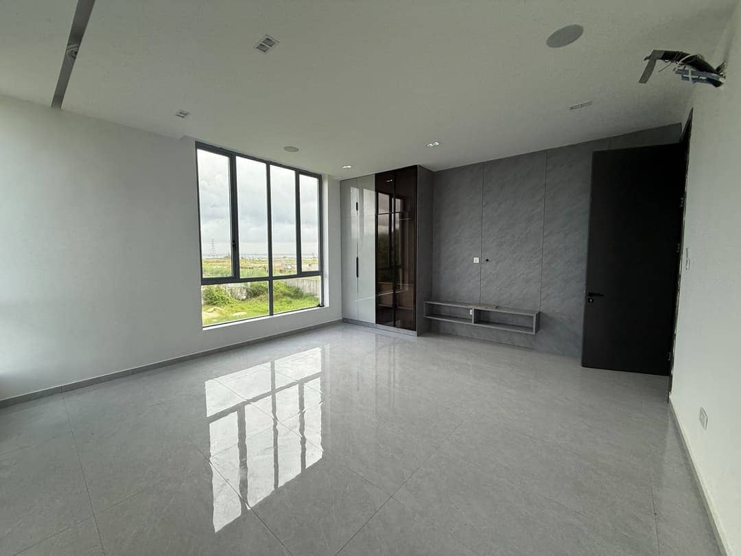 5 BEDROOM FULLY DETACHED DUPLEX FOR SALE — PARKVIEW ESTATE, IKOYI