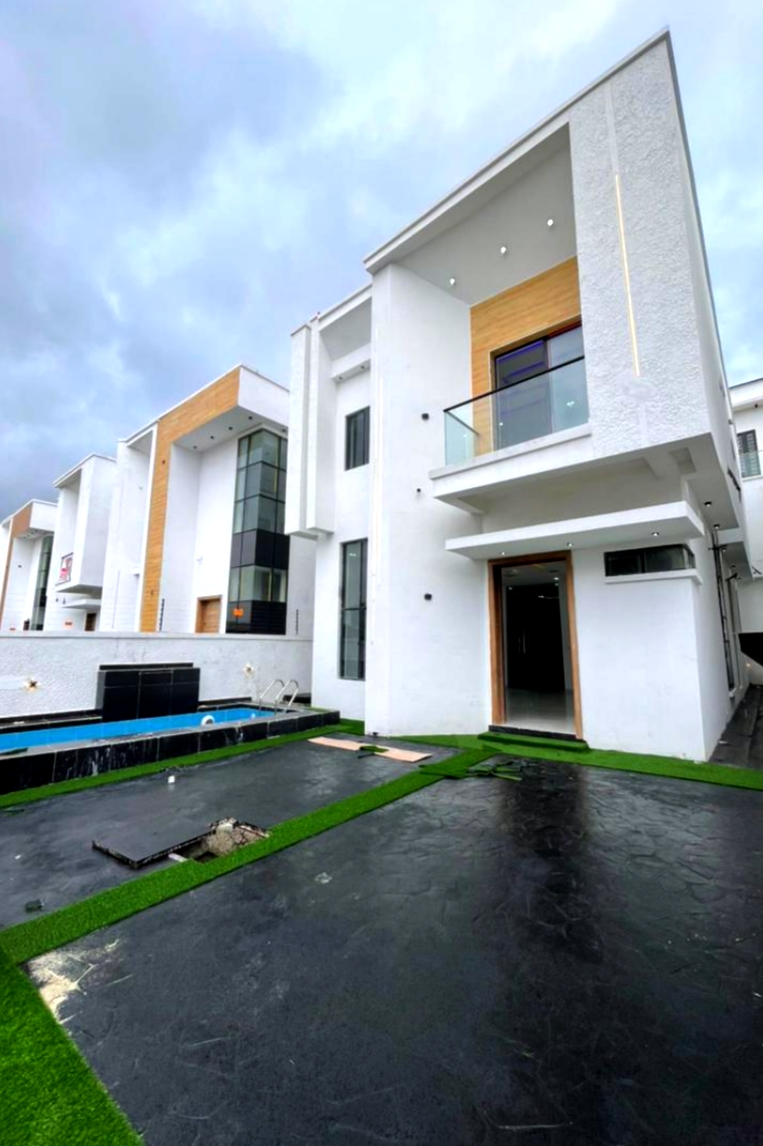 4 BEDROOM DETACHED WITH BQ