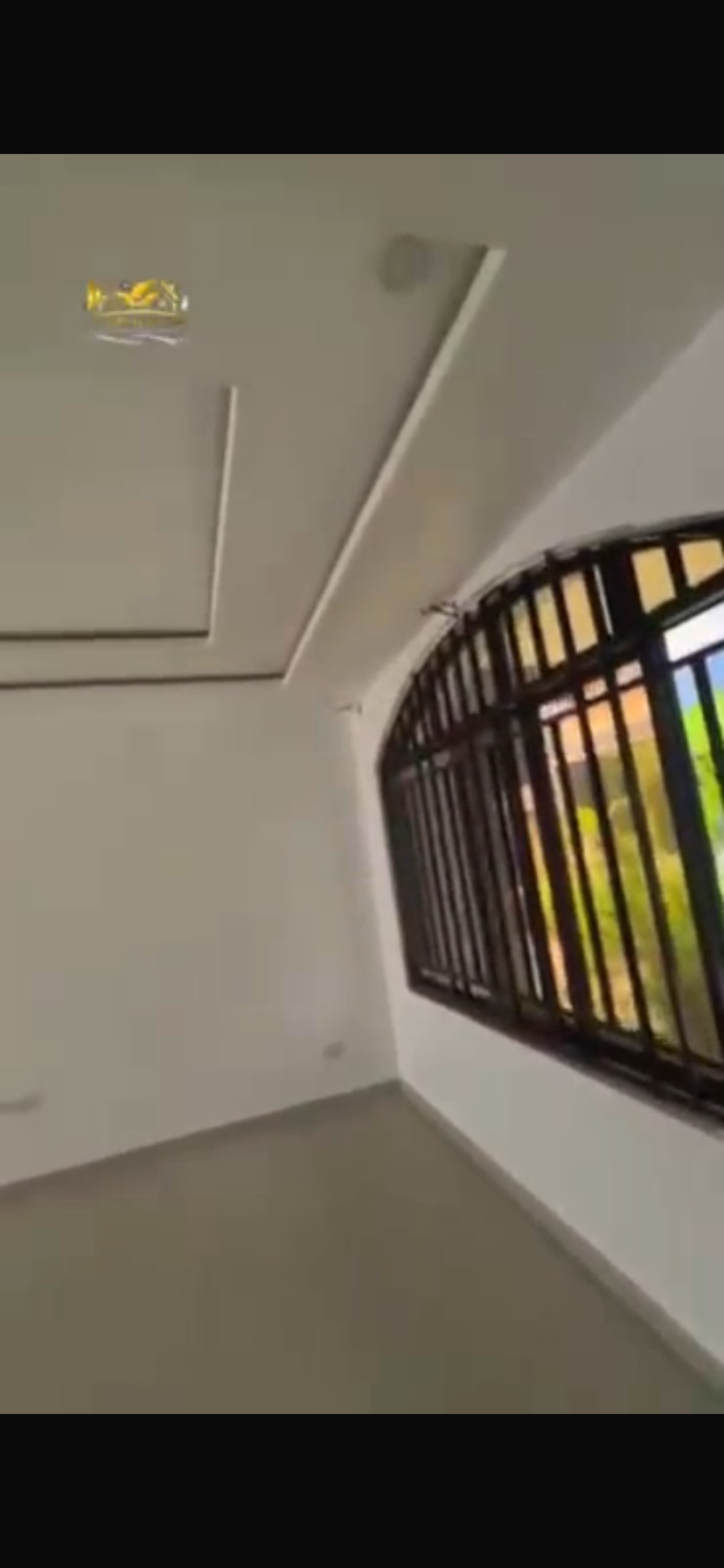Self serviced 4bedrooms townhouse  for Rent