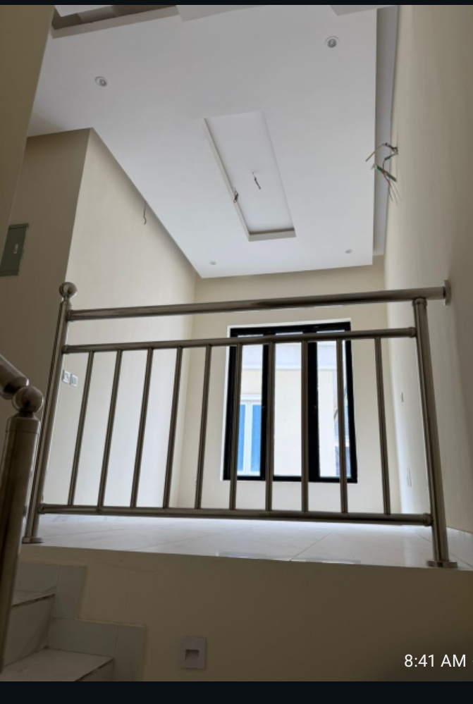 4 Bedroom flat