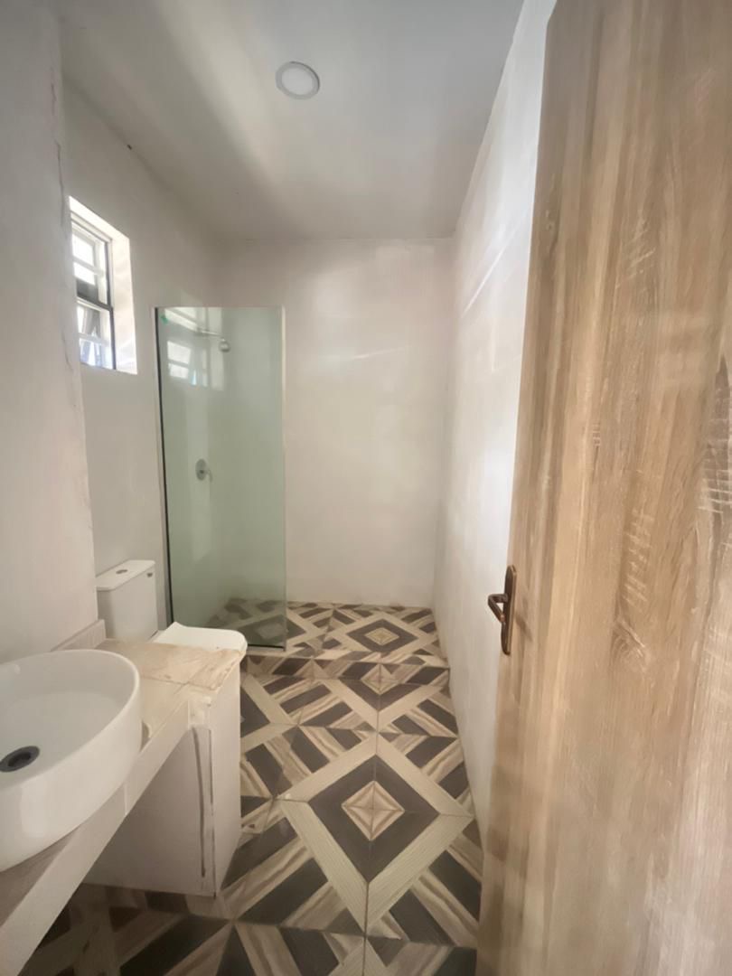 4 Bedroom Terraced Duplex LOMMON GARDEN ESTATE,ORCHID.