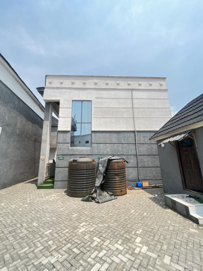4 Bedroom Terraced Duplex LOMMON GARDEN ESTATE,ORCHID.