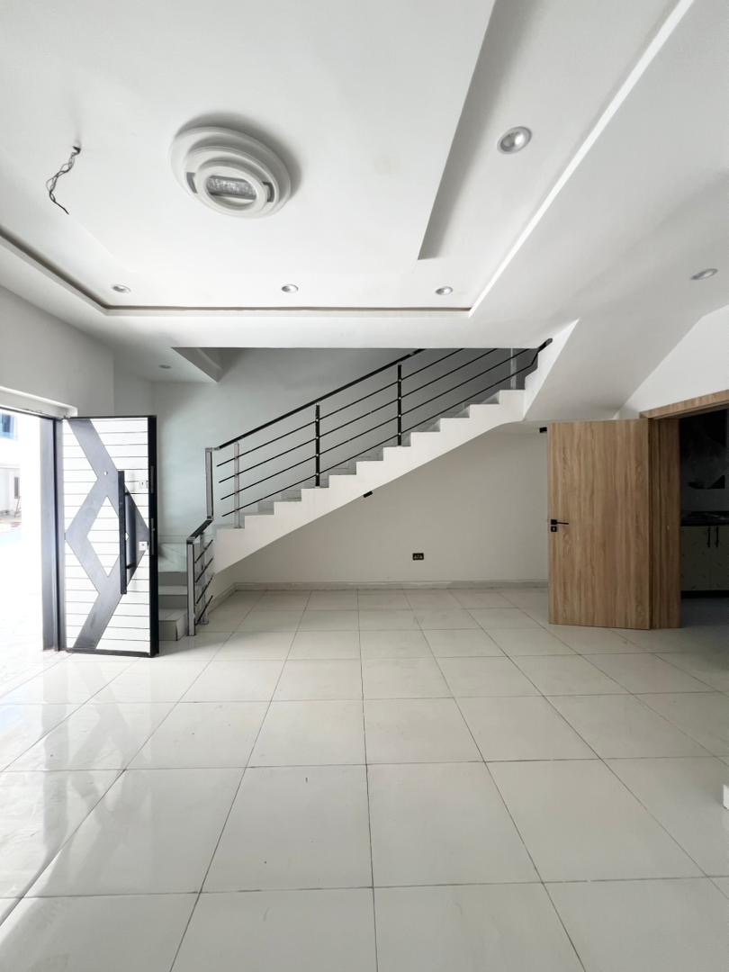 Newly built 3 bedroom terrace duplex