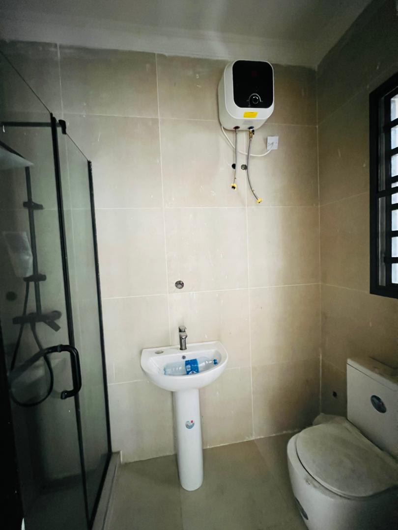 Luxury 4 bedroom apartment + BQ