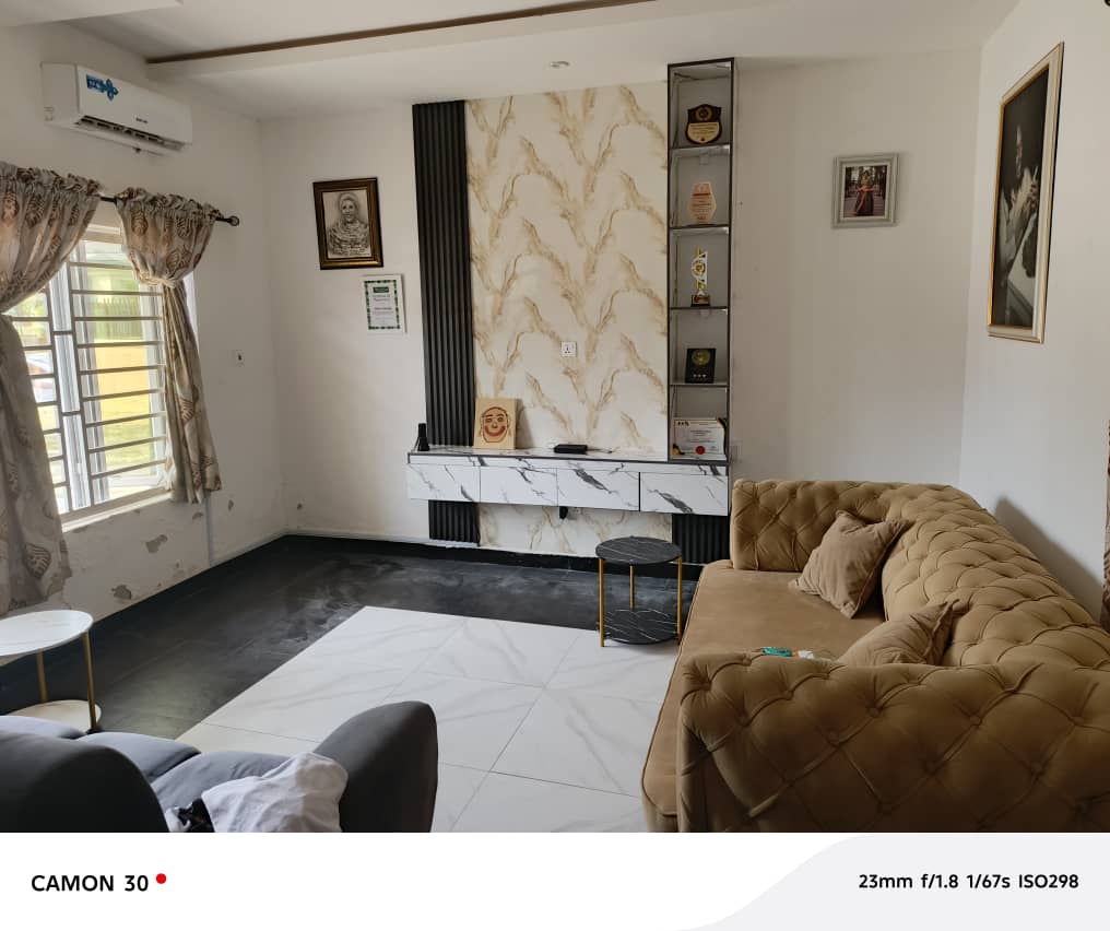 5bed room luxury Air BNB