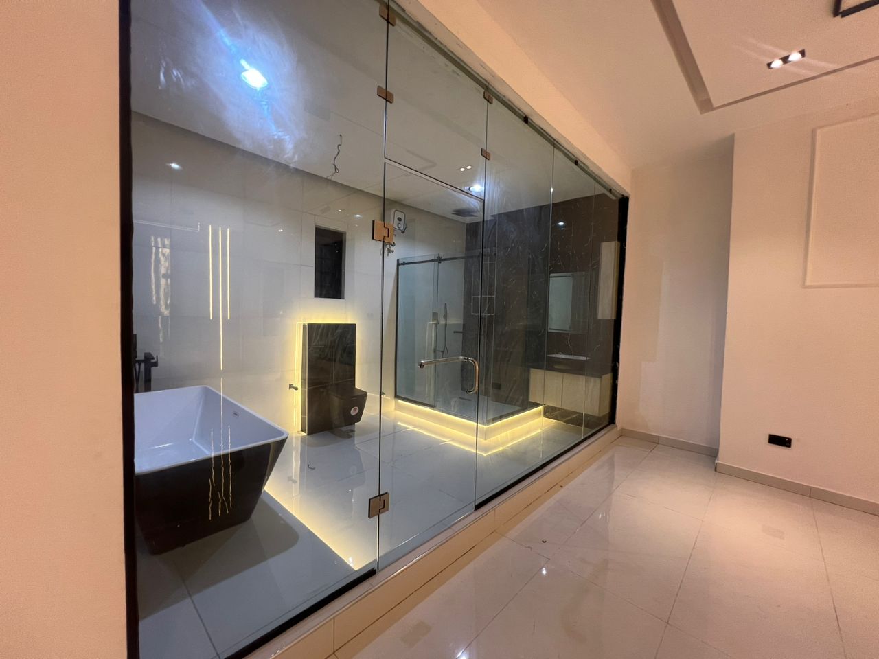 5 Bedroom luxury Fully Detached Duplex at Orchid