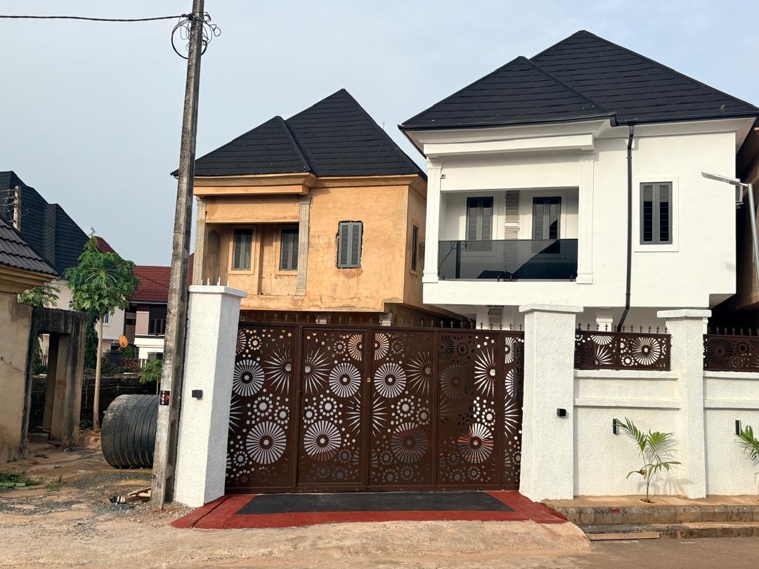 *🔥 PREMIUM LISTING – WTC ESTATE, ENUGU 🔥*  A unit of fully detached 5-bedroom duplex is now available for sale in the prestigious