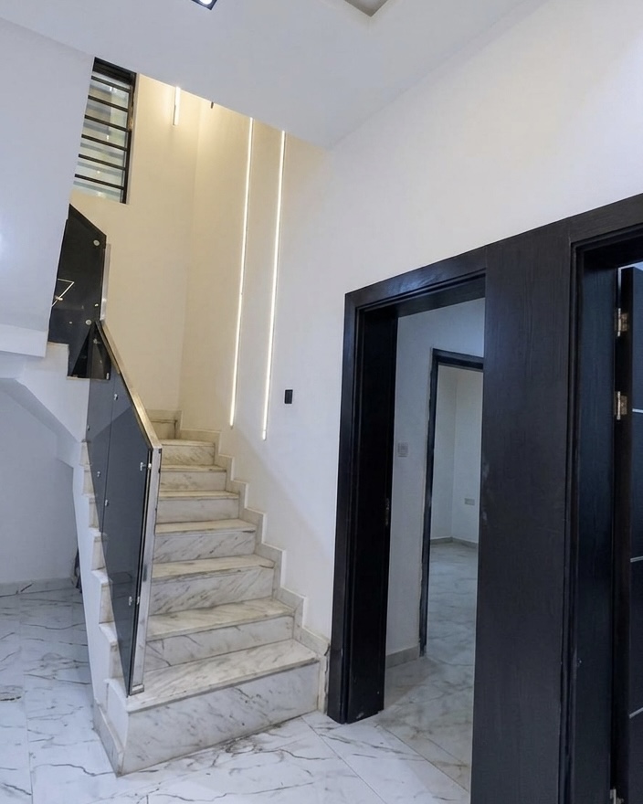 4 Bedroom luxury semi detached duplex for sale