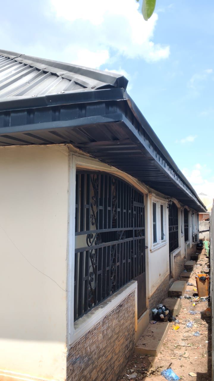 2 bedroom flat and 3 units of 1 bedroom flat.