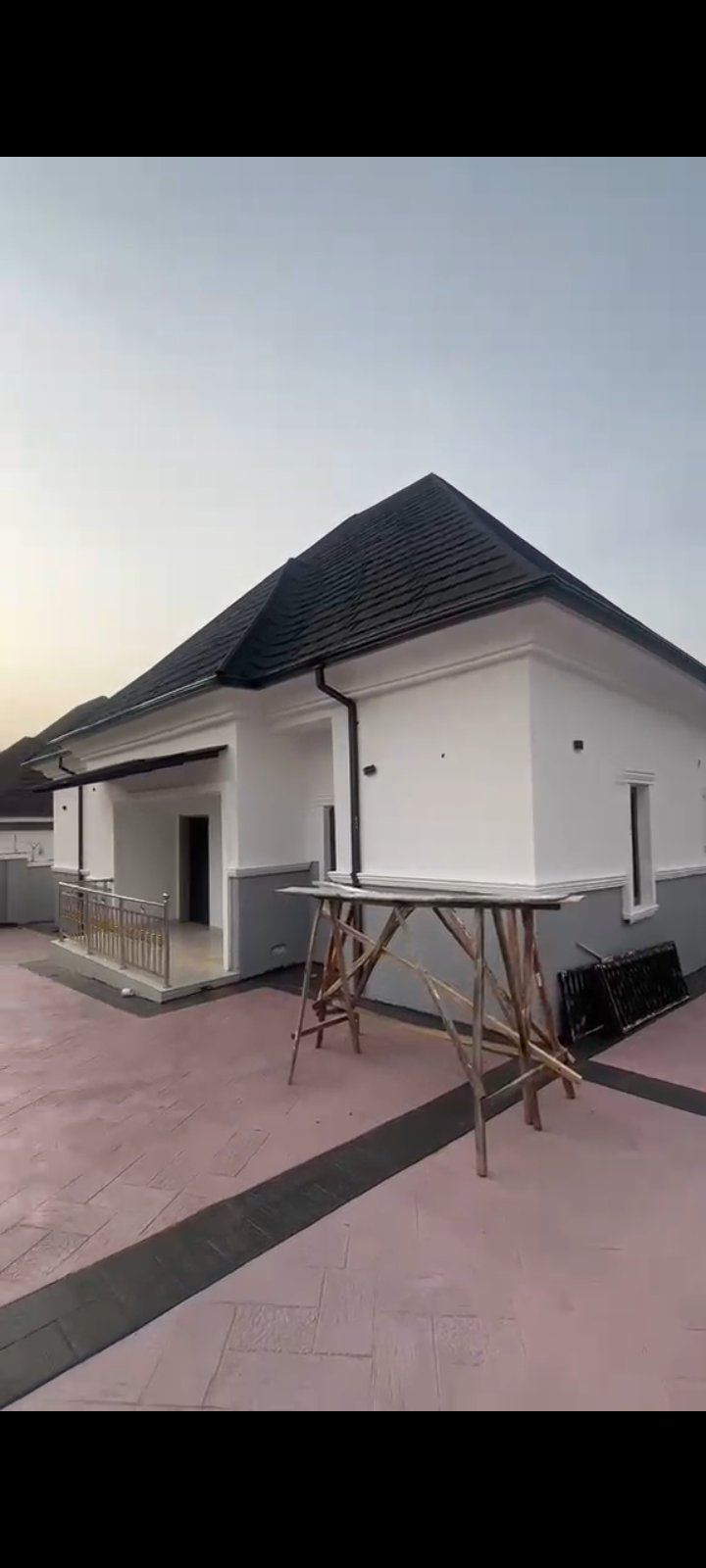 *For Sale*  3 Bedroom newly built bungalow with 2 rooms BQ, in a very good estate at Gwarinpa. *250m slightly negotiable.*  Inspection strictly on arrangement.